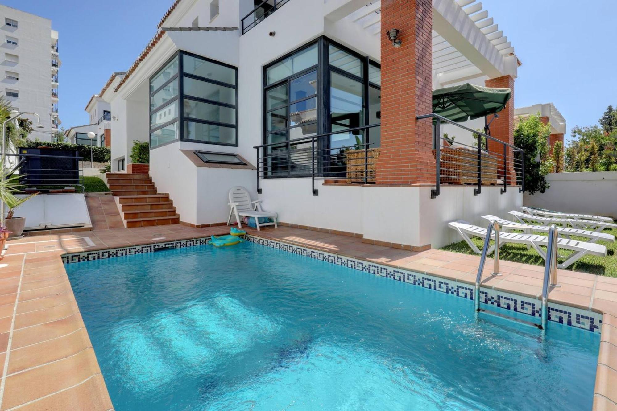 011 Bright And Spacious Villa With Private Pool Benalmádena Eksteriør billede